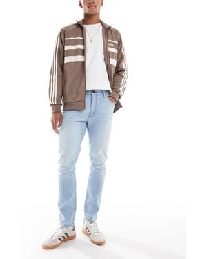 Wrangler Larston Slim Tapered Fit Jeans - Blue