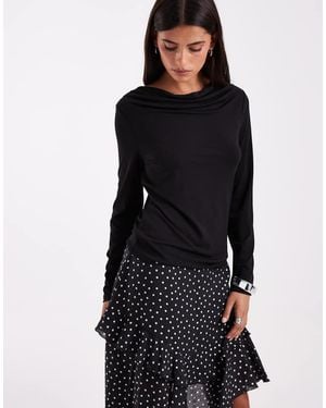 Vero Moda Top A Maniche Lunghe Con Scollo A Cascata - Nero
