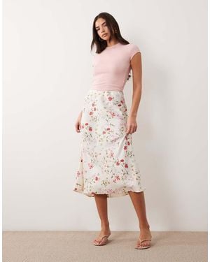 Y.A.S Falda Midi Blanca Con Estampado Floral Botánico De Satén De -Blanco - Rosa