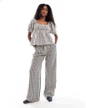 Daisy Street Pull On Boxer Style Pants - White