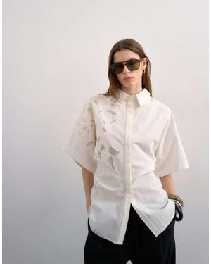 TOPSHOP Camicia Oversize A Maniche Corte Bianca Con Motivo Cut-Out - Neutro