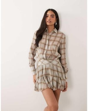 Aria Cove Vestido Camisero A Apagados Con Falda De Volantes De Chifón Brillante-Marrón - Neutro