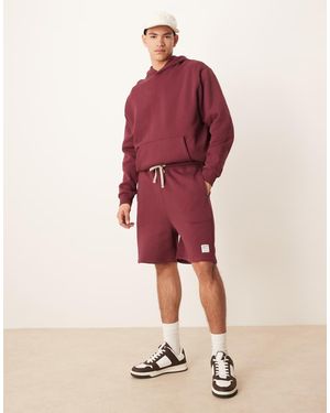 ASOS Pantaloncini Oversize Bordeaux Con Stemma Cucito - Rosso