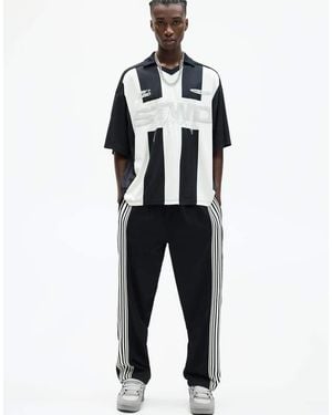Pull&Bear Gestreept Voetbal T-Shirt - Blauw