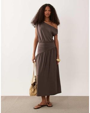 ASOS Fallen Shoulder Asymmetric Cinched Waist Midi Dress - Brown