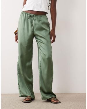 ASOS Satin-hose mit weitem bein zum hineinschlüpfen - Grün