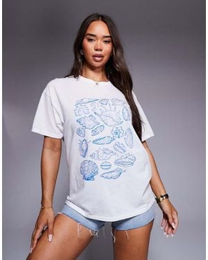 Missy Empire Missy Empire Seashell Motif Oversized T-shirt - White