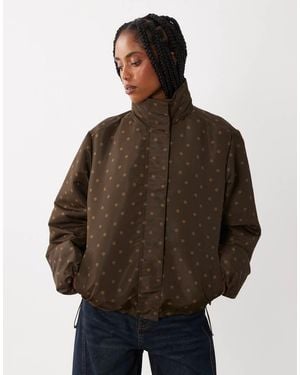 Threadbare Giacca Antipioggia A Pois Con Collo A Imbuto E Fondo Elasticizzato - Marrone