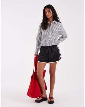 adidas Originals Three Stripe Sprinter Shorts - Red