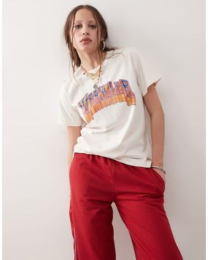 Wrangler T-Shirt Bianca Con Stampa Grafica Del Logo Stile Vintage - Rosso