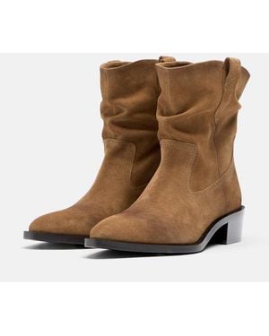 Stradivarius Slouchy Cowboy Leather Ankle Boots - Brown