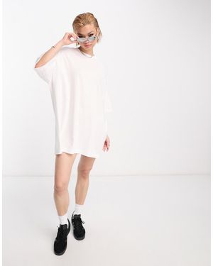 Weekday Vestido Estilo Camiseta Huge Exclusiva De - Blanco