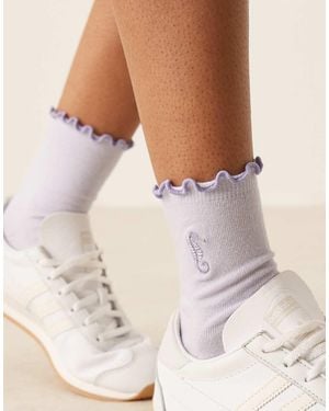 ASOS Calcetines Morados Con Bordado De Caballito De Mar De - Neutro