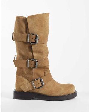 ASOS Botas Altas Holgadas Estilo Boho Con Hebilla Clover En Ante Topo-Marrón