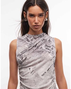 Weekday Asymmetrische Aangerimpelde Tanktop Met Krantenprint - Wit
