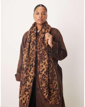 Accessorize Bufanda Tipo Manta Con Estampado De Leopardo De - Marrón