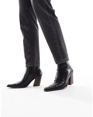 ASOS Heeled Chelsea Boot - Black