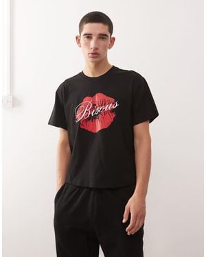 Collusion Camiseta Negra De Corte Slim Con Estampado Gráfico De - Negro