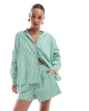 French Connection Camisa Verde Y Blanca A Rayas Con Botones De Presión De (Parte De Un Conjunto)