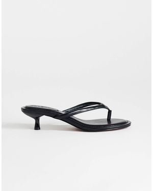TOPSHOP Axel Toe Thong Mid Heel Sandal - White