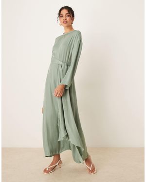 ASOS Robe longue en satin à manches longues avec liens à nouer - sauge - Vert