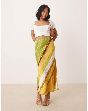 Never Fully Dressed Petite Dorris Satin Gold Fleck Maxi Skirt - Natural