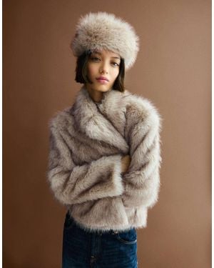 Bershka – flauschige baskenmütze - Braun