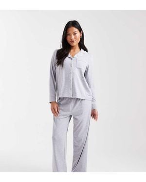 ASOS Asos Design Petite Super Soft Long Sleeve Shirt & Trousers Pyjama Set With Contrast Piping - Grey