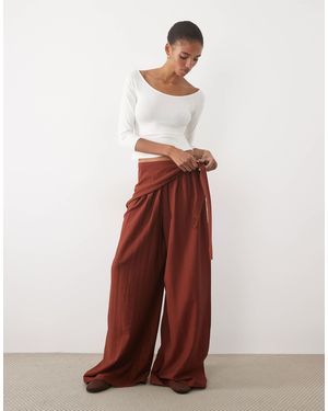 ASOS Asos design tall pantalon droit avec détail jupe portefeuille - Blanc