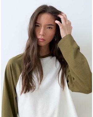 ASOS Boxy Raglan With Contrast Sleeves - Brown