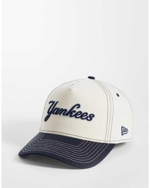 KTZ Ny Yankees E Frame Script Logo Contrast Peak Cap - White