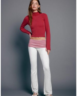 Stradivarius Leggings mit umgeschlagenem bund und ausgestelltem bein - Rot
