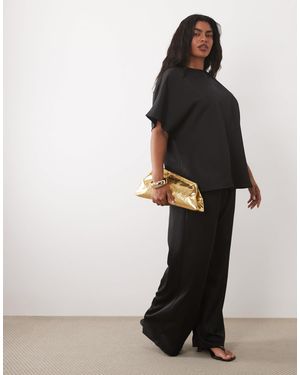 Pretty Lavish Curve – breya – kastiges satin-oberteil - Schwarz