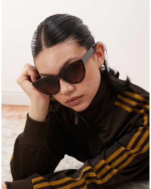 Monki Occhiali Da Sole Cat-Eye Rotondi Tartarugato - Nero