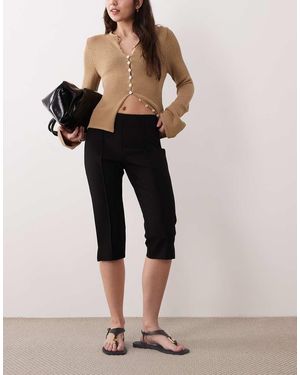 Mango Pantaloni Capri Neri Con Cuciture Sul Davanti - Nero