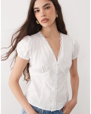 Miss Selfridge – figurbetonte hemdbluse - Weiß