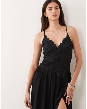 Abercrombie & Fitch – fließendes maxikleid aus spitze - Schwarz