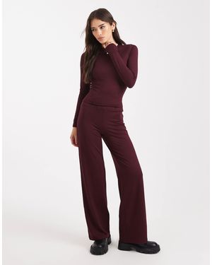 Miss Selfridge Pantalon large sculpté - prune - Violet