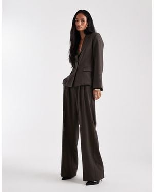 Object Pantalon ample et élégant d'ensemble à pinces - marron - Blanc