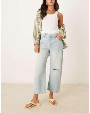 Free People Vaqueros Descoloridos Con Rodillas Rasgadas Deep Trance De -Azul - Neutro