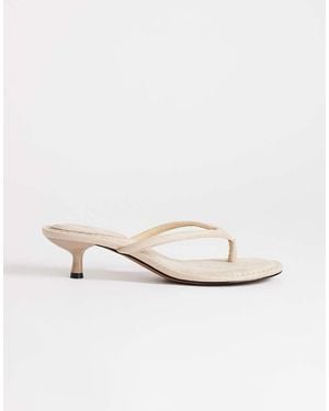 TOPSHOP Axel Flip Flop Mid Heel Sandals - Natural