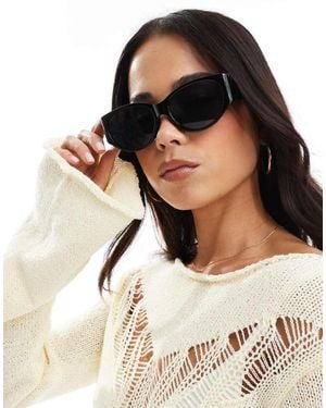 New Look Oversized Oval Sunglasses - Black