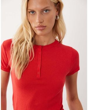 Mango Strickoberteil mit knopfdetail und kurzen ärmeln - Rot