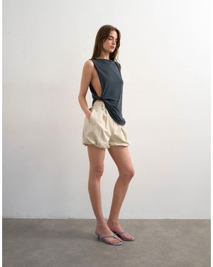 TOPSHOP Bubble Hem Clean Shorts - White
