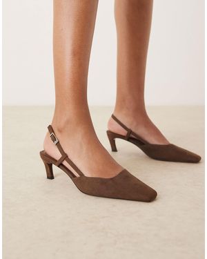 ASOS Shadow - chaussures à talon mi-haut en suédine avec bout carré et bride arrière - chocolat - Neutre