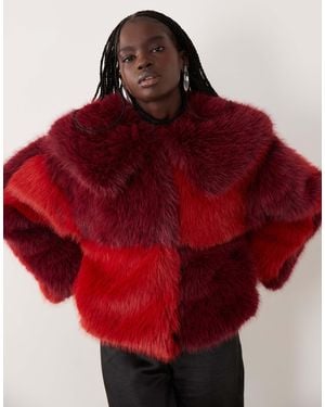 Ghospell Manteau à grand col en faux-fur oversize color block et bordeaux - Rouge