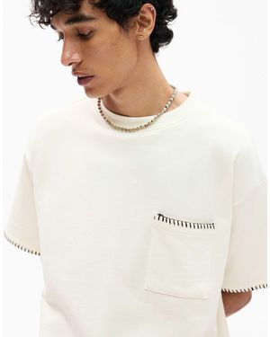 Pull&Bear T-shirt à coutures contrastantes - Neutre