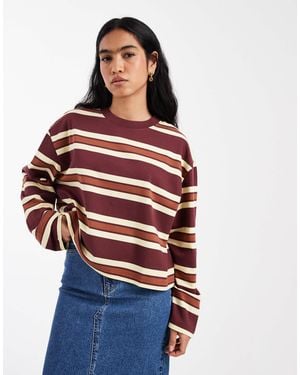 ASOS Long Sleeve Boxy Crop T-Shirt - Red