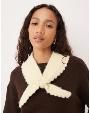 ASOS Knitted Scallop Edge Neckerchief - Black