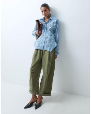 ASOS Strukturiertes hemd mit schößchen und taillierter taille - Blau